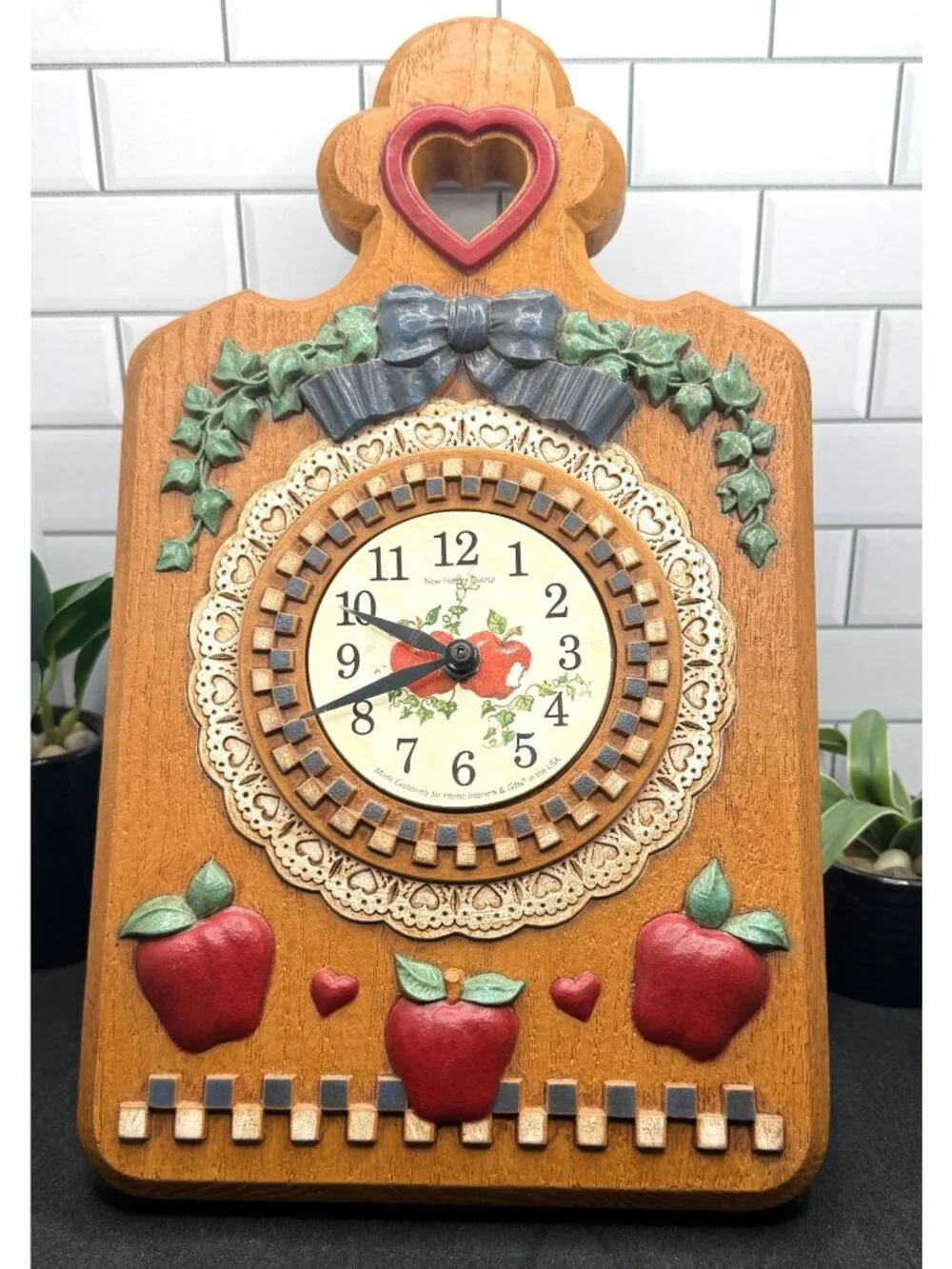Vintage Home Interiors Apple Wall Clock With Heart & Bow Design